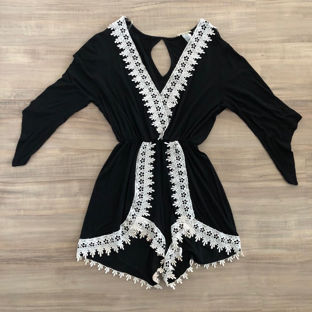 Romper, size Large